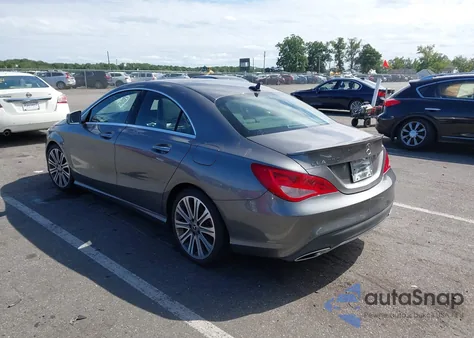 2018 Mercedes-Benz Cla 250 4Matic z USA, uszkodzony, nr VIN WDDSJ4GB0JN632169